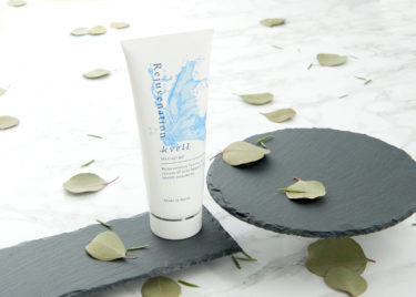 【古い角質を包んで排出、プロの方法でリフレッシュ✨】